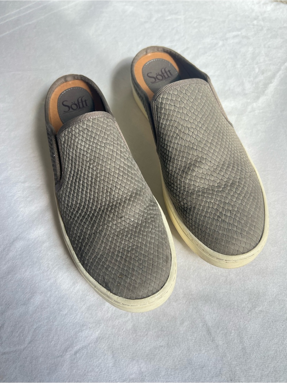 Söfft Grey Snakeskin Embossed Leather Slip On Mule Sneakers - Women’s Size 8